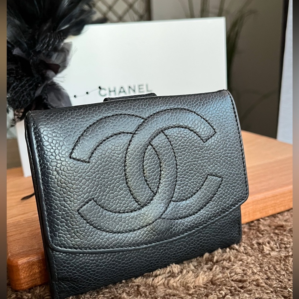 Authentic CHANEL ~Embossed CC Compact Women’s Wallet